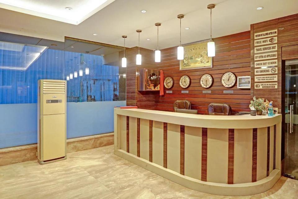 Hotel Superb 5 Mins Walk From New Delhi Station 외부 사진