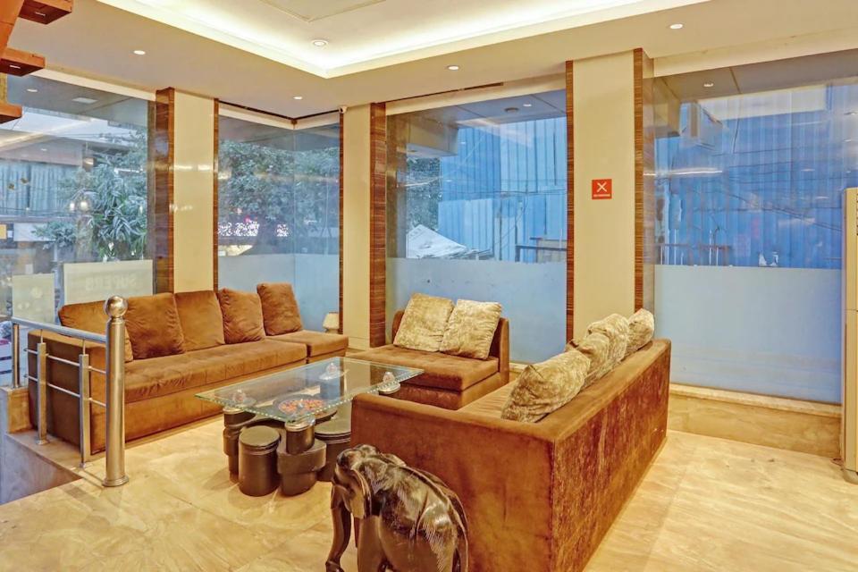 Hotel Superb 5 Mins Walk From New Delhi Station 외부 사진
