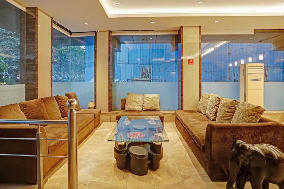 Hotel Superb 5 Mins Walk From New Delhi Station 외부 사진