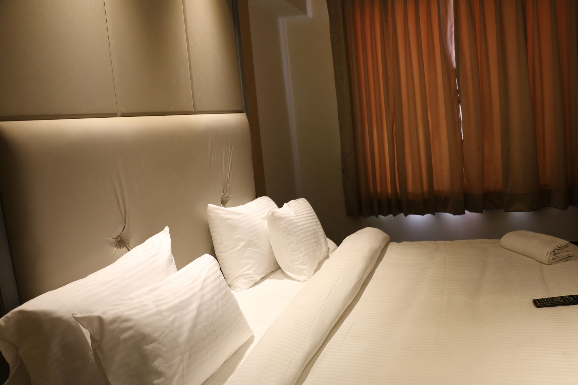 Hotel Superb 5 Mins Walk From New Delhi Station 외부 사진
